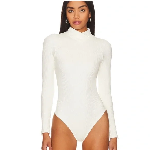 Free People - Picture 2 of 4